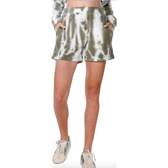 SANCTUARY Shorts Size 1X NEW Sunsoaker Elastic Waist Short Green White Pockets - Picture 1 of 5
